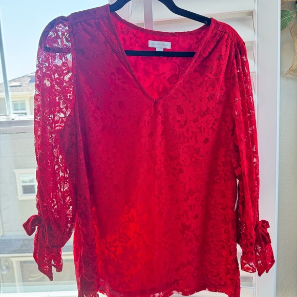 Charter Club Lace overlay blouse with 3/4 sleeves and cuff ties. Size Large - Picture 16 of 17